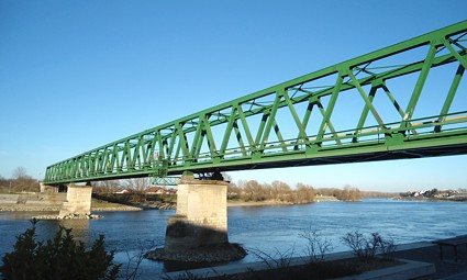 Osječki Željeznički most